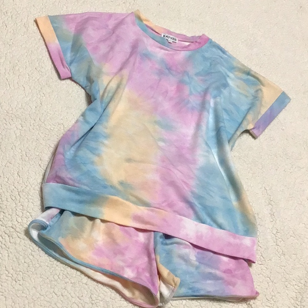 KATYdid TIE DIE PASTEL SHORTS &TOP. NWOT XL